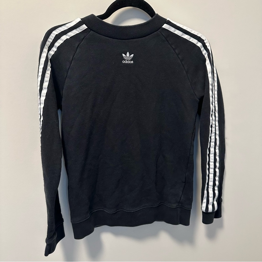 XS Adidas crewneck